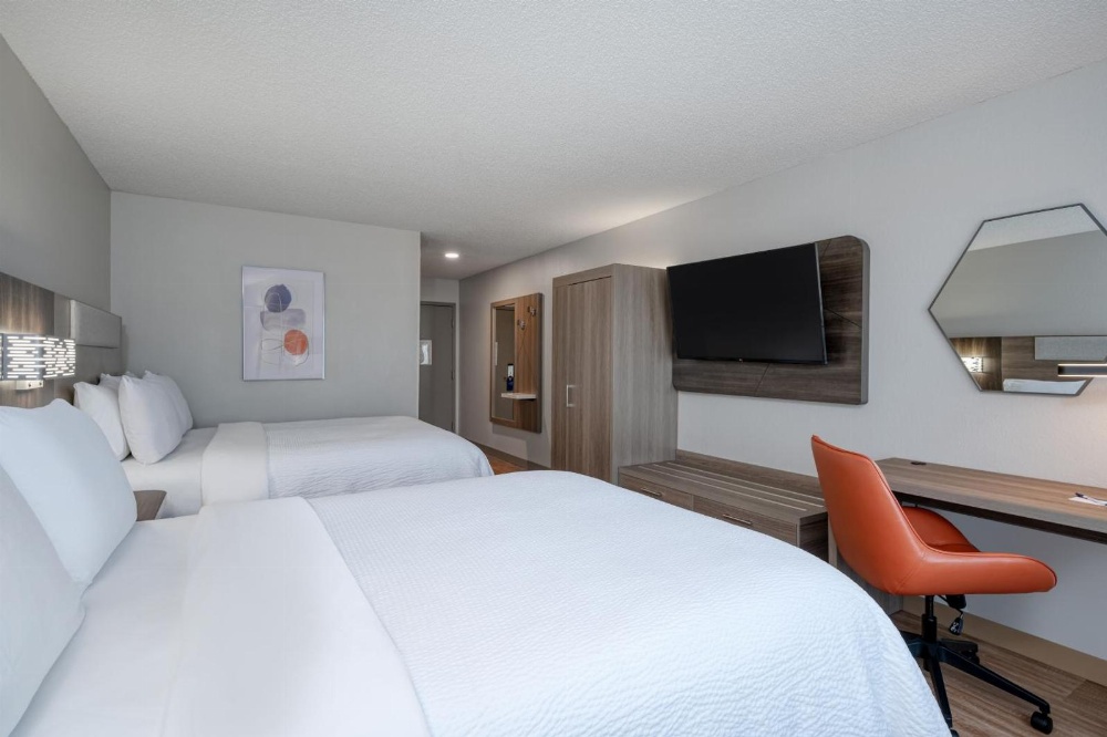 Holiday Inn Express Hotel & Suites Columbia-I-20 at Clemson Road