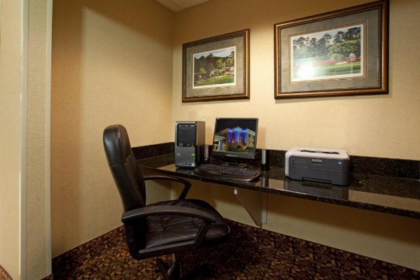 Holiday Inn Express Hotel & Suites Columbia-I-20 at Clemson Road image 24