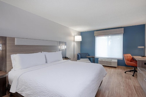 Holiday Inn Express Hotel & Suites Columbia-I-20 at Clemson Road image 27
